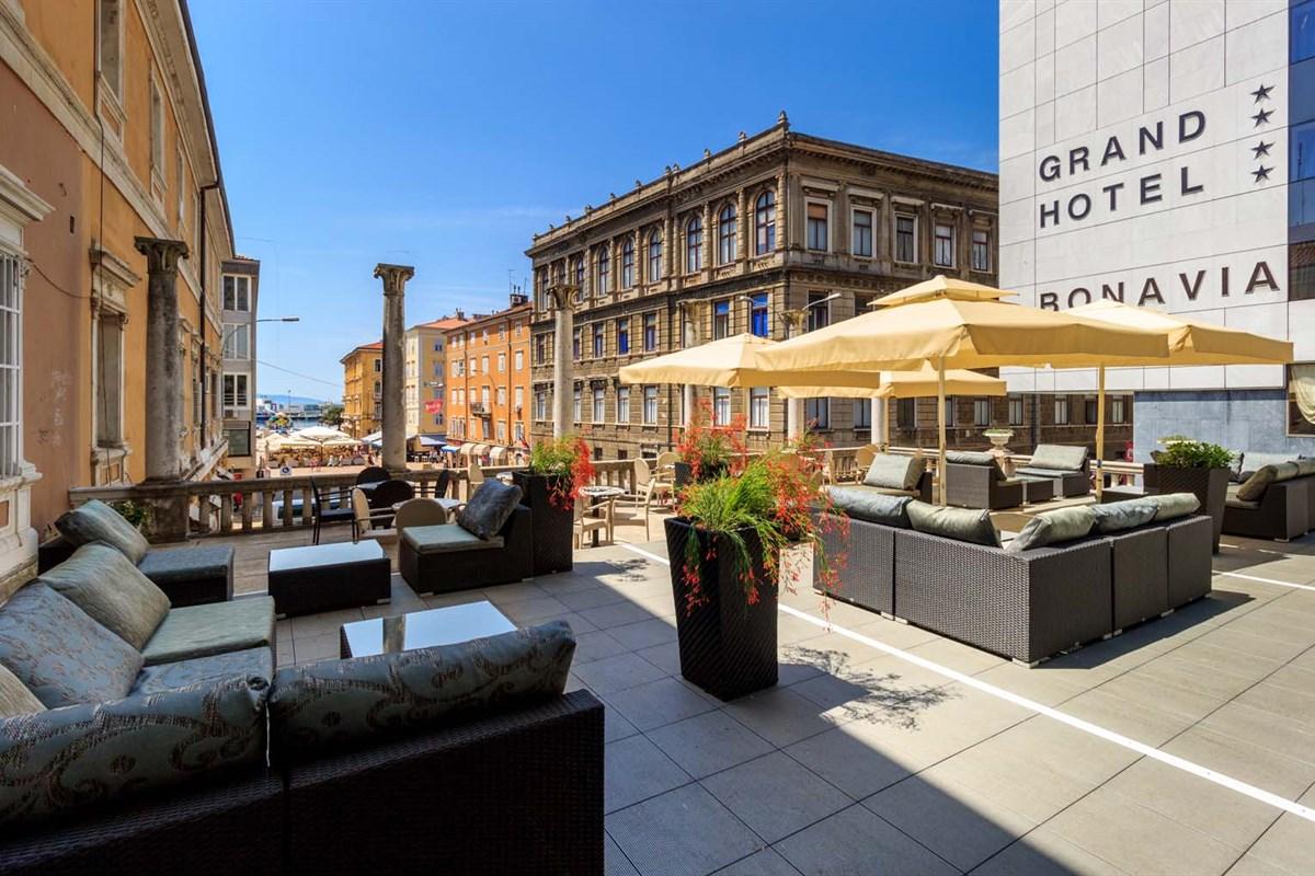 Grand Hotel Bonavia Rijeka Exterior foto