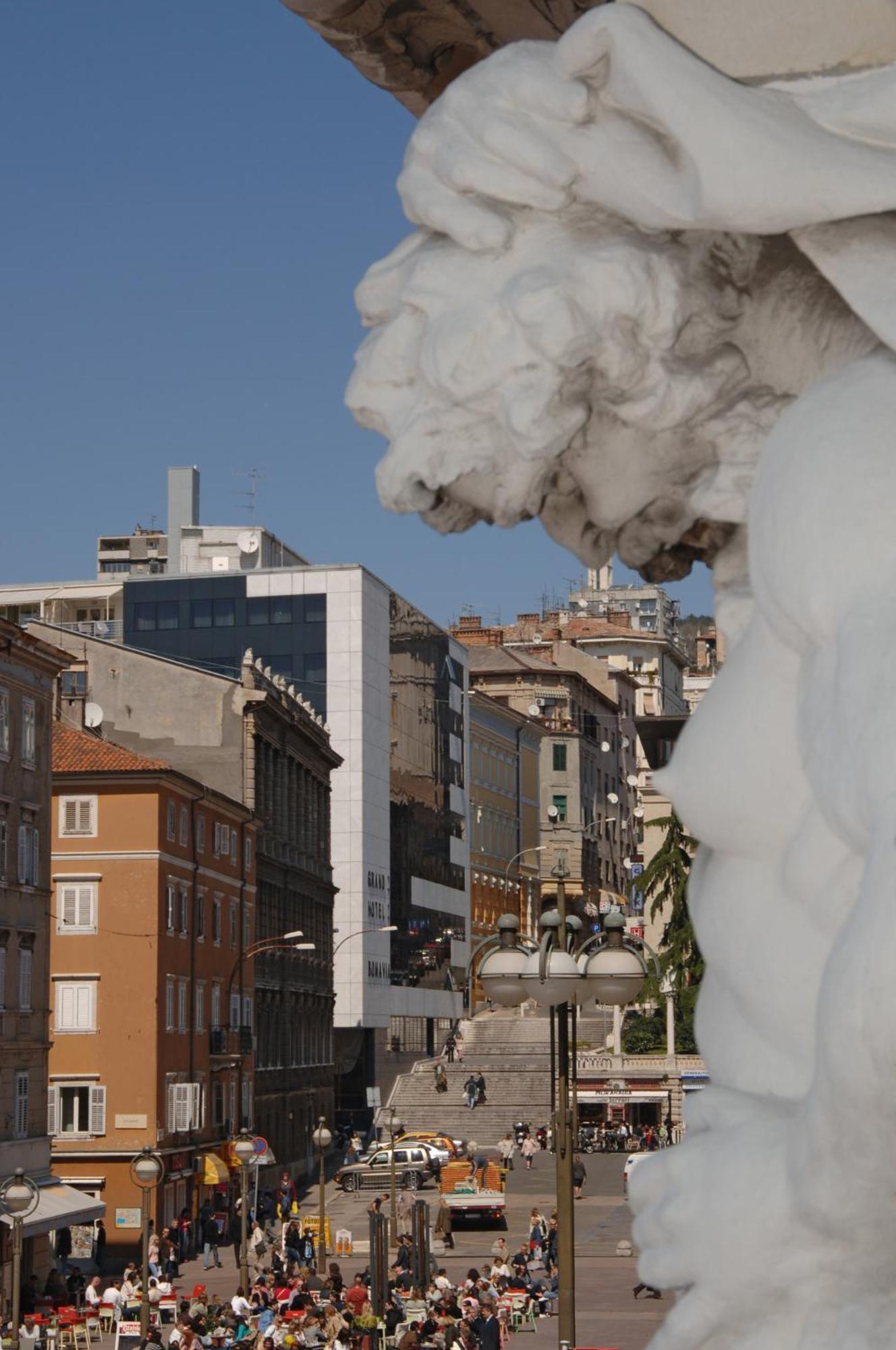 Grand Hotel Bonavia Rijeka Exterior foto